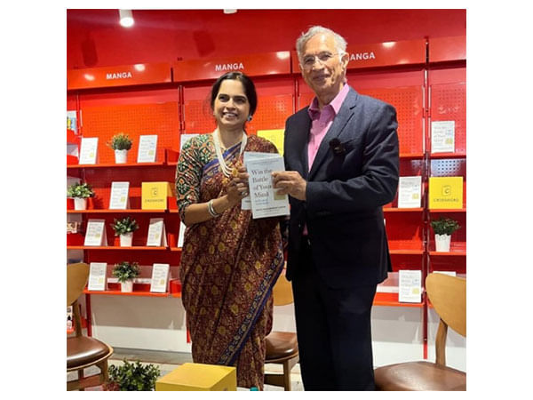 Dr. Niranjan Hiranandani launches 
