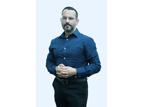 Kartik Daftari of Hi-Tech Radiators Honored as MSME CEO of the Year by MSME Chamber of Commerce and Industry of India