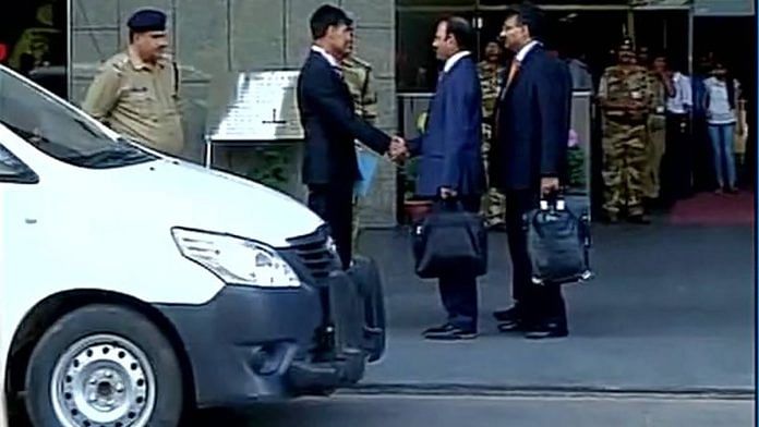 Members of Pakistani team probing Pathankot attack leaving Delhi HQ of NIA on 28 March, 2016 | X/@ANI