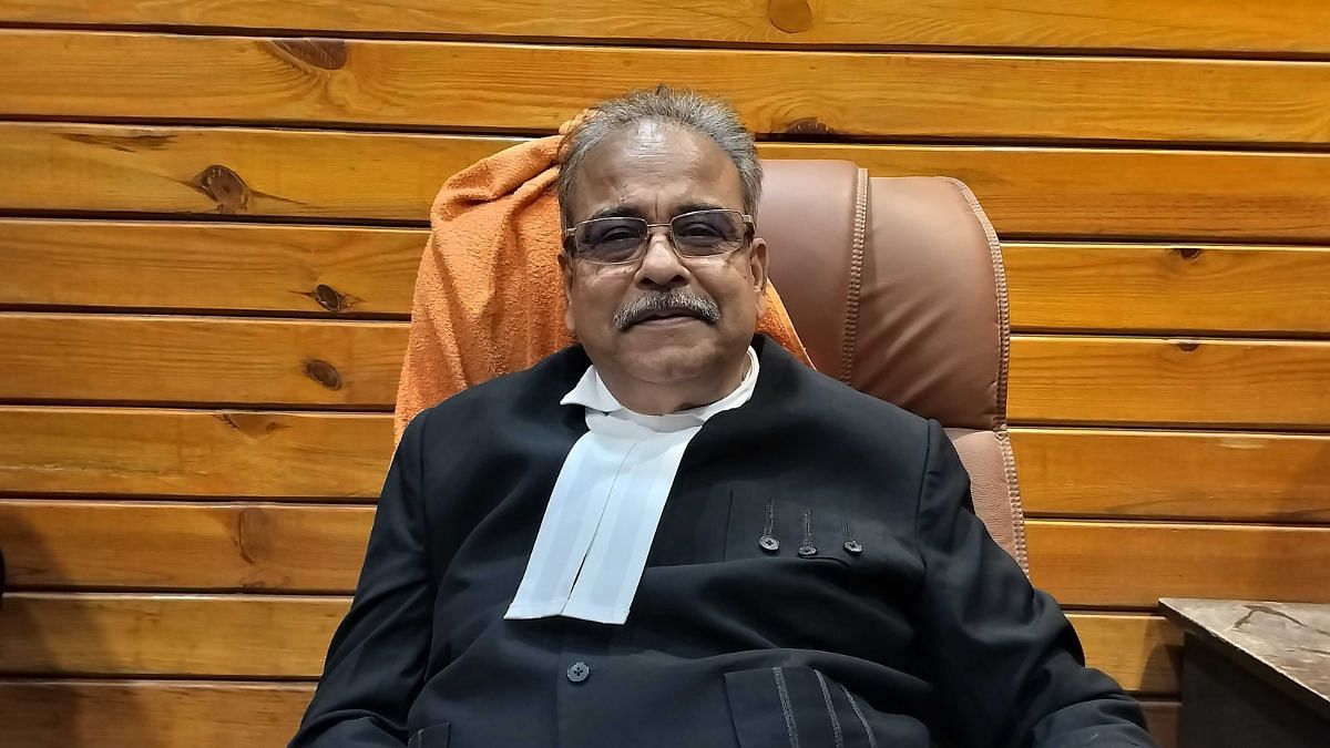 हाईकोर्ट बार एसोसिएशन के अध्यक्ष अनिल तिवारी | फोटो: शुभांगी मिश्रा/दिप्रिंट
