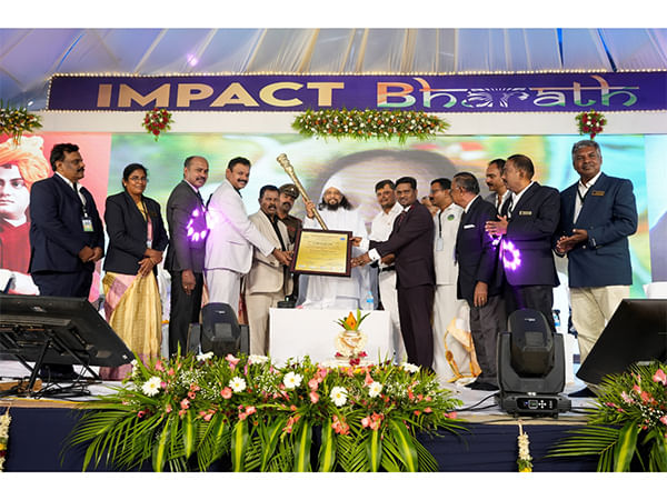 His Holiness Gurumahan Honoured as the Guardian Of Global Peace at the International Laureates Recognition Conclave 2025