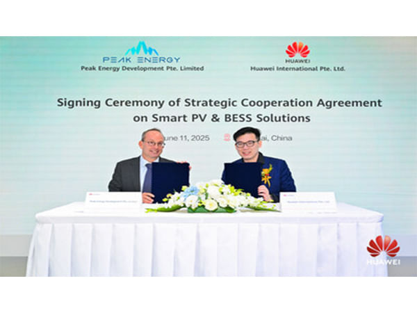 Huawei Digital Power and Peak Energy Sign MoU at SNEC 2025 to Accelerate 700MWp C&I Solar Projects Across APAC