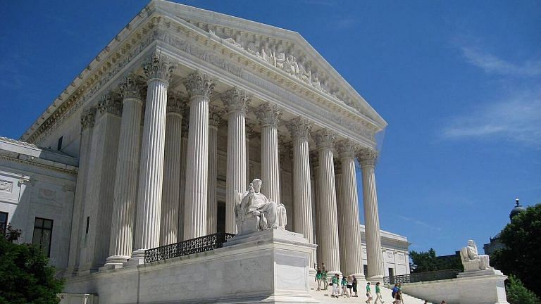 US Supreme Court allows deportation of migrants to 3rd countries ‘without due process’, 3 judges dissent