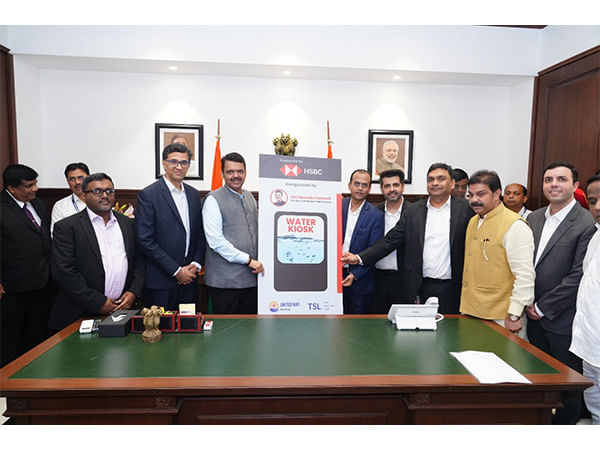 Maharashtra Chief Minister Devendra Fadnavis Inaugurates TSL Foundation's Bright Bus Initiative - A Digital Literacy Initiative supported by CROCS India