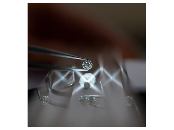 Natural Diamond Council Delivers Facts on the Diamond Market's Trending Topic