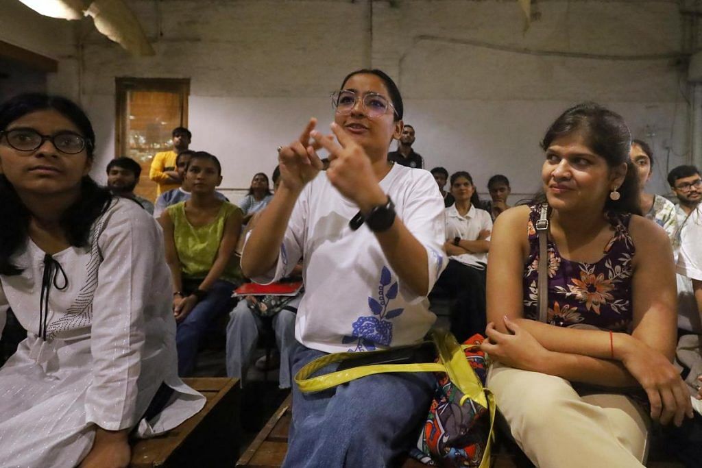 Deaf book club 
