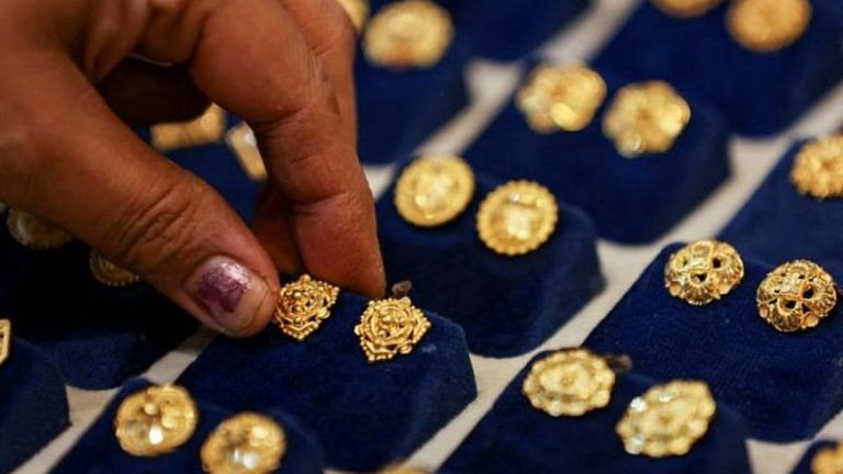 RBI’s new gold loan guidelines could push borrowers back to moneylenders
