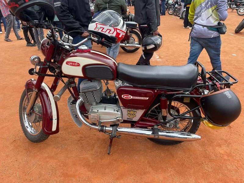 Yezdi Roadking