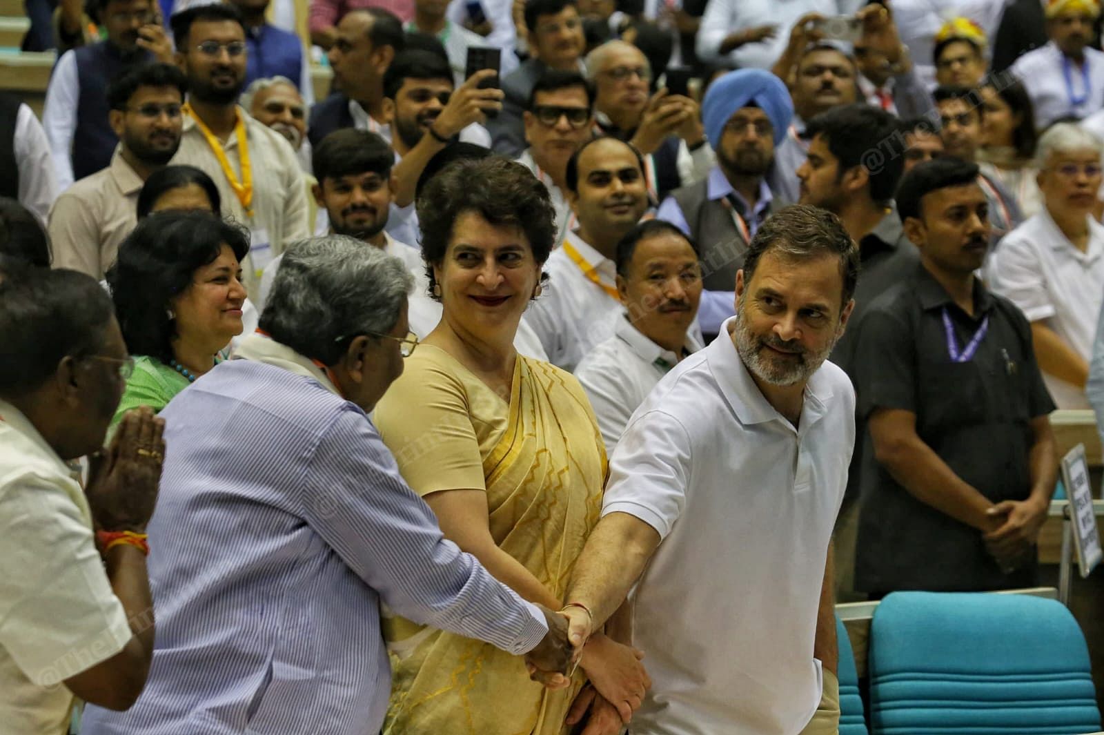 Rahul Gandhi shakes hand with Karnataka CM Siddaramaiah | Praveen Jain | ThePrint
