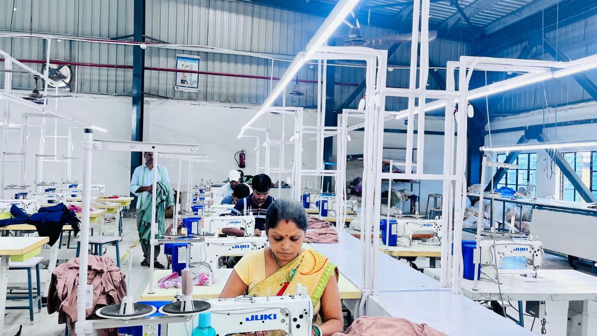 Workers at Ram Bhavan Industries in the Muzaffarpur textile cluster carry on with production | Fareeha Iftikhar | ThePrint