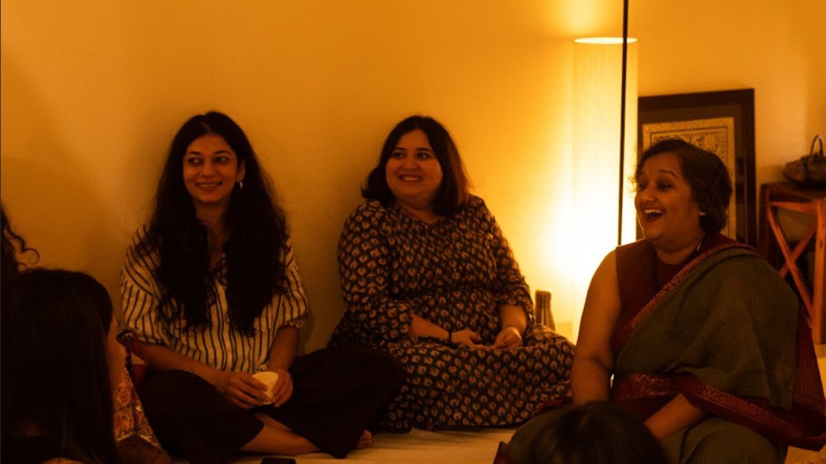 Sukanya Banerjee sharing laughter and conversation with the audience before the artists' performance | Special arrangement 