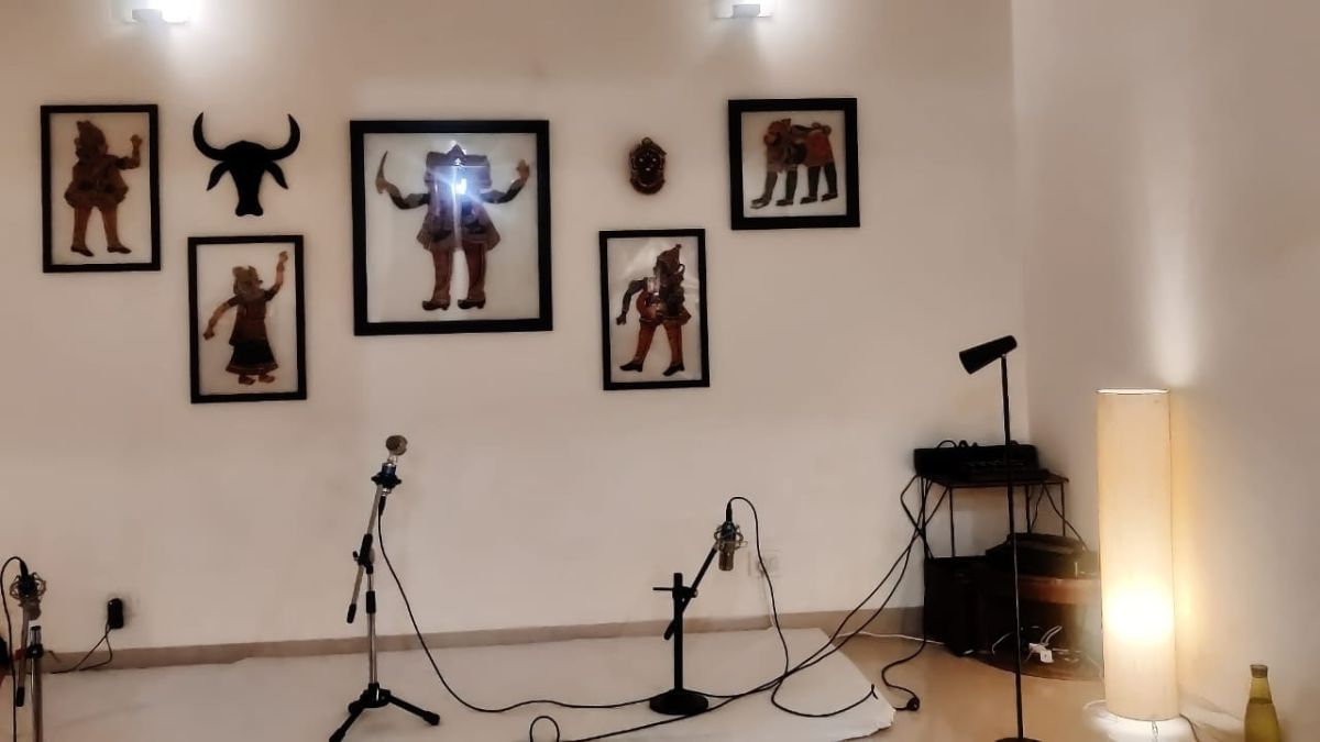 At Sukanya Banerjee and Tejas's home, the mic and speaker were set up in place before the performance | special arrangement 