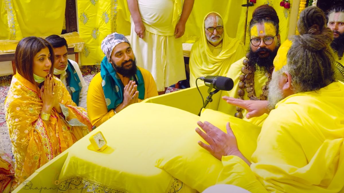 Shilpa Shetty with her husband Raj Kundra during an Ekantik Vartalaap with Premanand Maharaj