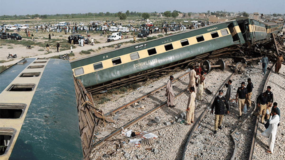 29 injured as Islamabad Express derails near Pakistan’s Kala Shah Kaku