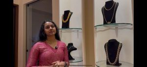 Chief Operating Officer of the Pettagam Jewellery Museum Adithi Ganeshan explaining the features of the ancient Chettinad jewellery, Prabhakar Thamilarasu | ThePrint