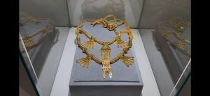 Nagarathar traditional Kazhuthuru jewellery, a heavy gold bridal necklace made of 34 interlocked pieces | Prabhakar Thamilarasu, ThePrint