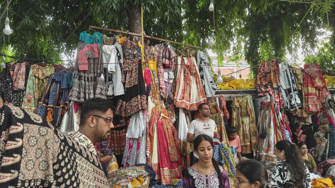 आलिया भट्ट की गंगूबाई काठियावाड़ी ने पूरी तरह सफेद चनिया-चोली को लोकप्रिय बनाया | फोटो: टीना दास/दिप्रिंट