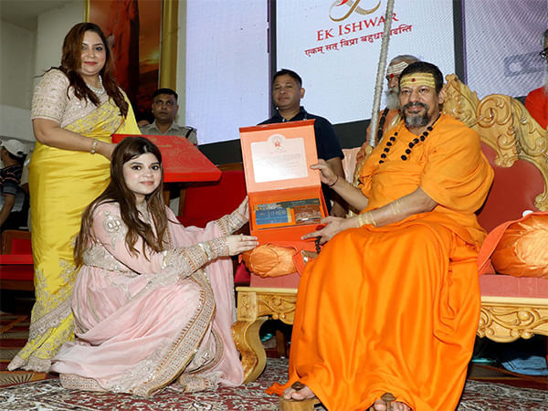 Historic Launch of 'Ek Ishwar' App by Samreedhi Bajaj & Rashmi Bajaj at Haridwar
