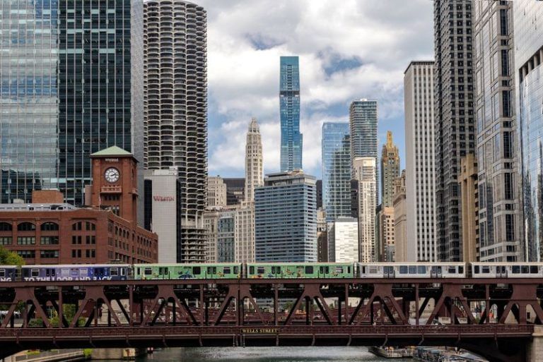 ‘We’re going in’: Trump says he is committed to sending National Guard troops to Chicago