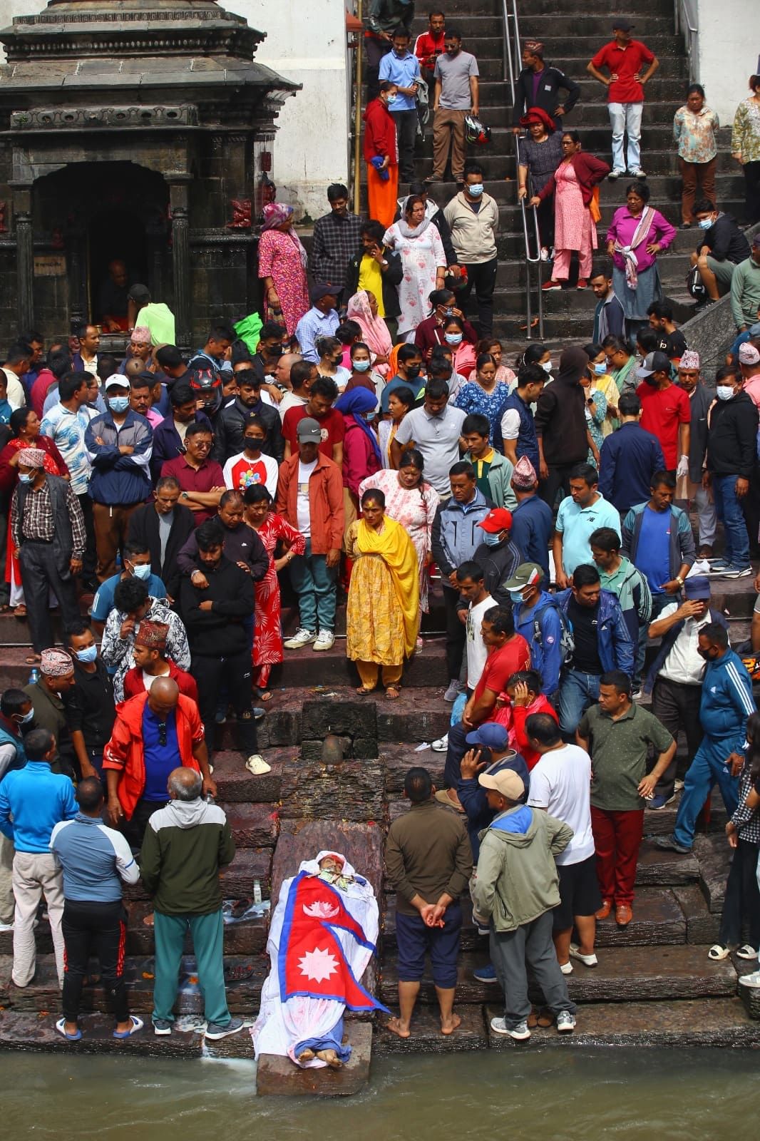 Body of Mahen Budhathoki kept on the banks of Bagmati river at Pashupatinath Ghat for last rites. | Manisha Mondal/ThePrint