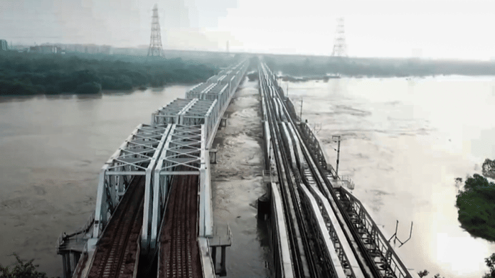 A view of the Loha Pul (Old Iron Bridge) after the water level in Yamuna river stood at 207.48 metres and floodwater from the raging river inundates nearby areas, in New Delhi, Thursday, Sept. 04, 2025 | PTI