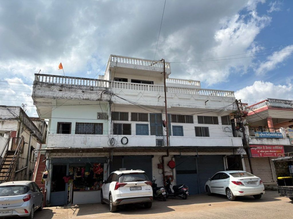 Praveen Soni clinic