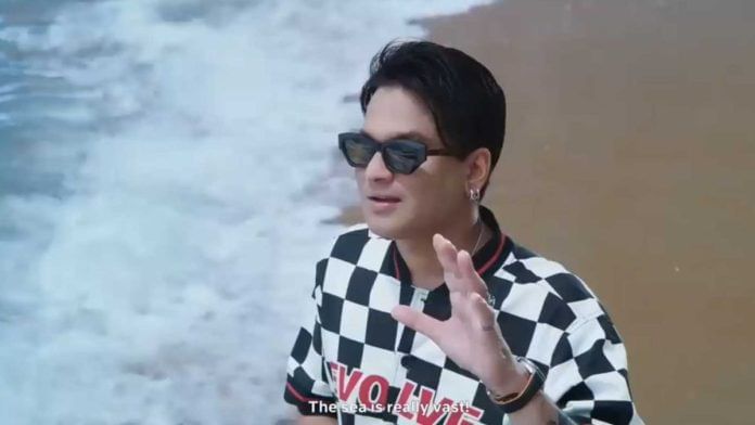 Zubeen Garg in Roi Roi Binale | Photo: YouTube screengrab