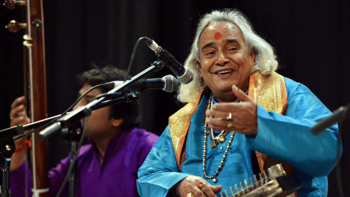 Vocalist Pandit Chhannulal Mishra performs during the Swami Harida-Tansen-Sangeet-Nritya Mahotsav in New Delhi. | File Photo | PTI