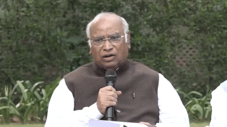 Kharge says RSS should be banned, calls BJP & its ideological parent ‘root of law & order problems’