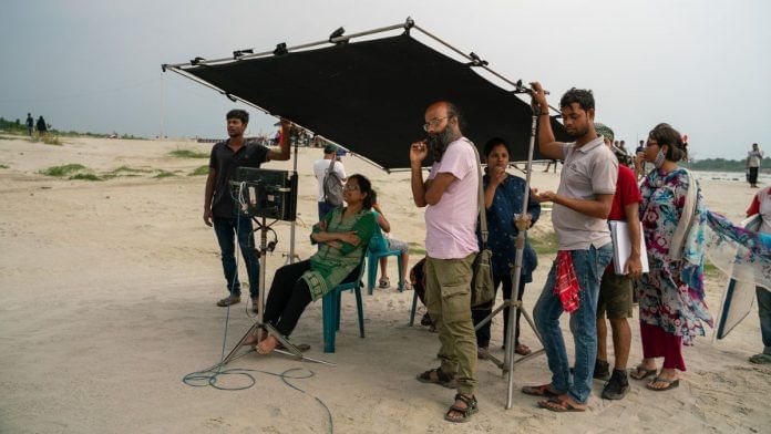 Leesa Gazi and her team during the shoot of the movie Barir Naam Shahana | By special arrangement