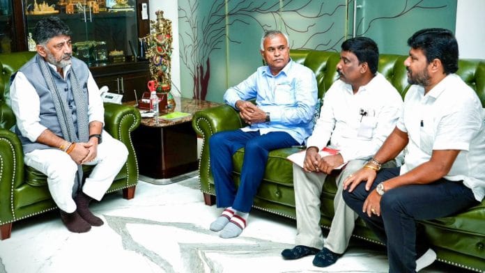 Malluru MLA K.Y. Nanjegowda, Kolar MLA Kotturu Manjunath, and Congress leader from Mulbagal Adi Narayana visits Karnataka Deputy Chief Minister DK Shivakumar, on Friday| X/@DKShivakumar via ANI
