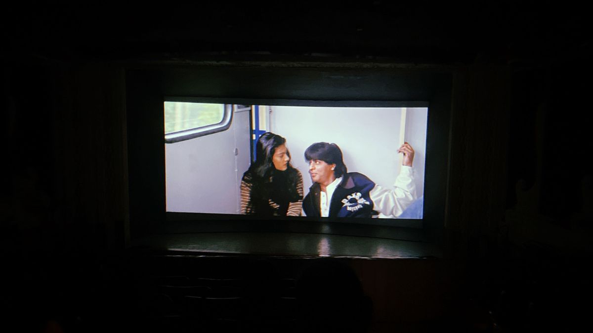 Maratha Mandir DDLJ SRK iconic scene