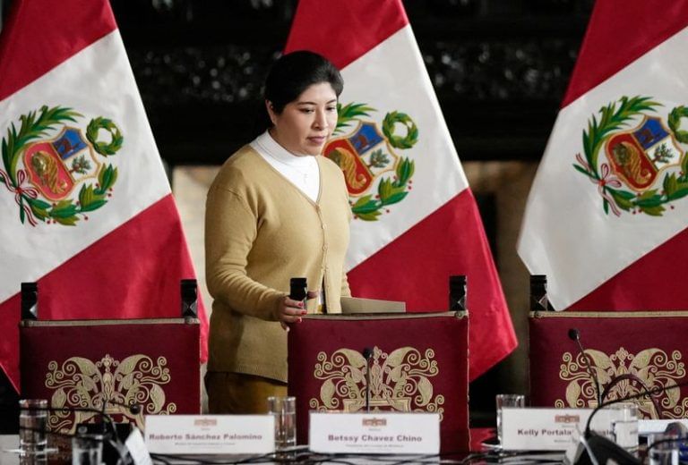Peru breaks off diplomatic relations with Mexico after ex-PM flees to Mexican embassy