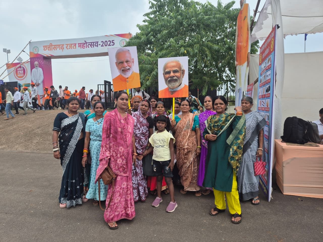 Modi supporters in Nava Raipur | Shubhangi Misra | ThePrint