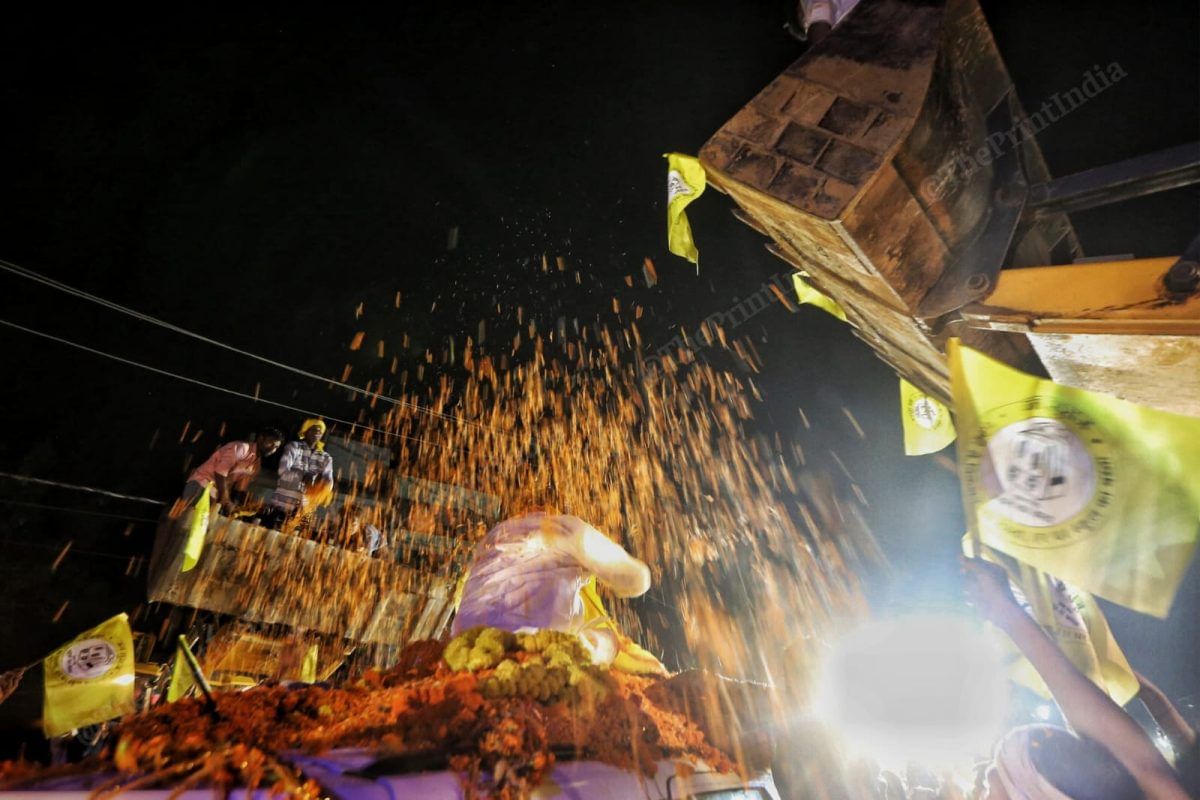 Prashant Kishor was showered with flowers from a bulldozer | Praveen Jain | ThePrint