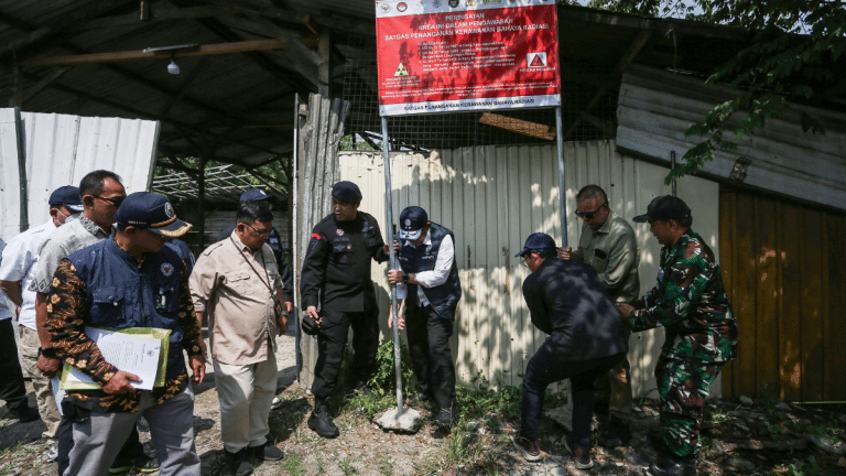 US returns radiation-contaminated footwear to Indonesia