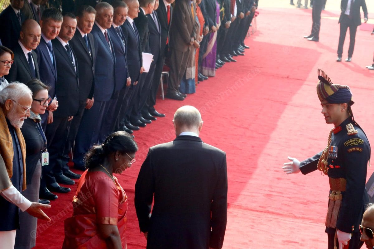 The Russian President leaves Rashtrapati Bhavan after the ceremonial welcome | Praveen Jain | The Print