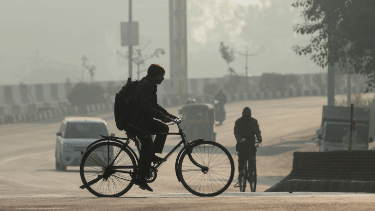 Delhi air quality improves marginally, AQI remain in ‘poor’ category at 269
