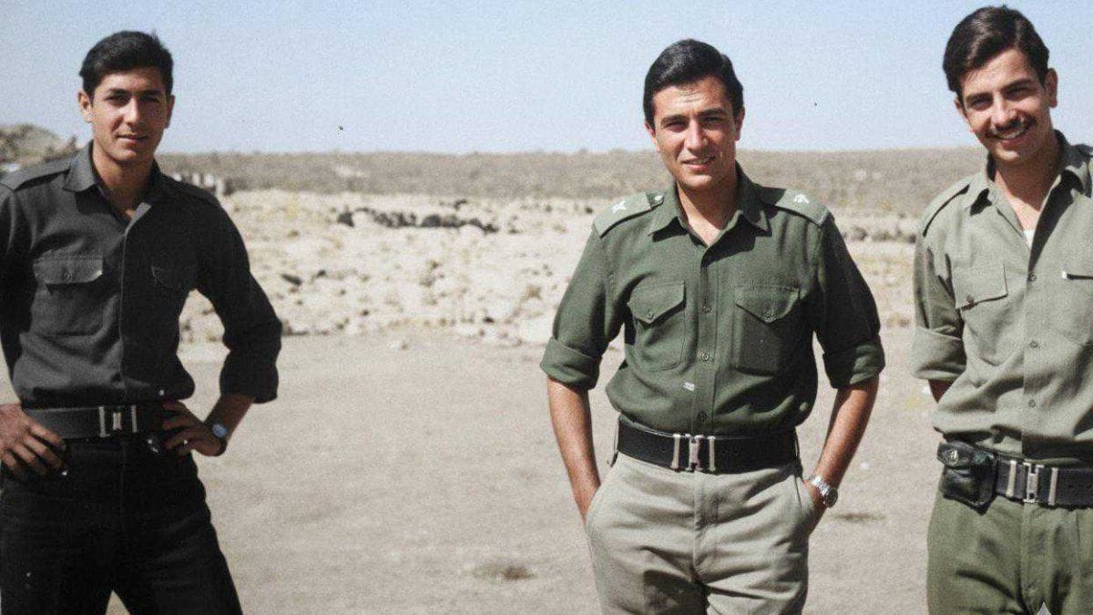 Arun Khetrapal (L) Maj Maan Singh OC A Sqn, Lt Avtar Ahlawat (R) | special arrangement